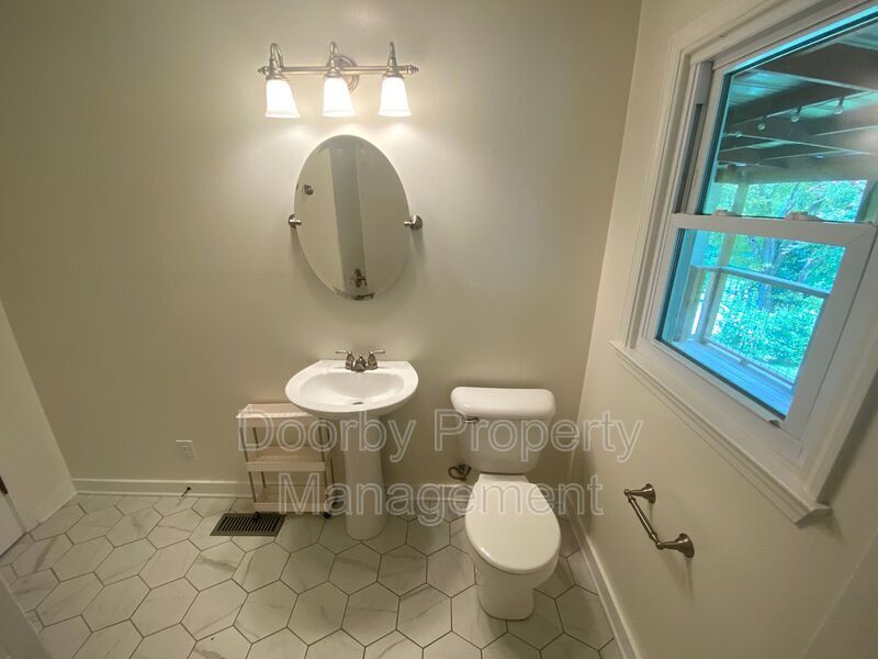 Building Photo - 4833 Appian Way