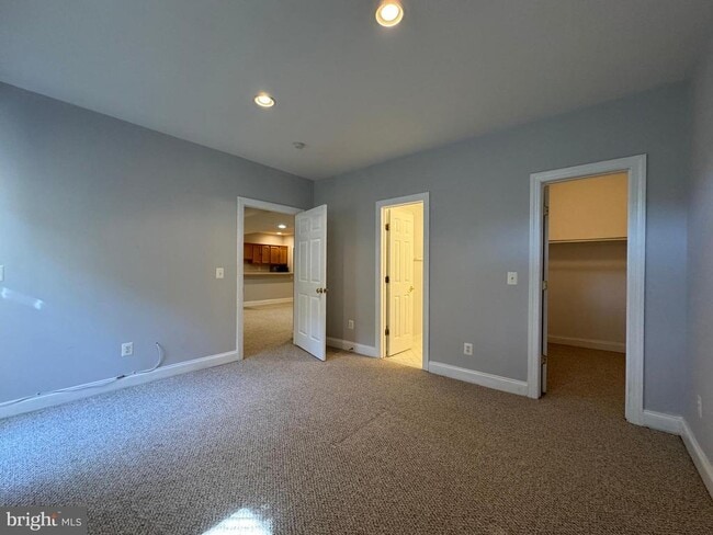 Building Photo - 13868 Piedmont Vista Dr