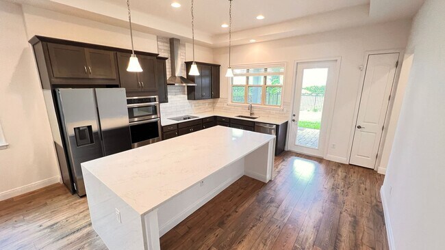 Building Photo - 9708 Bucklow Hill Dr
