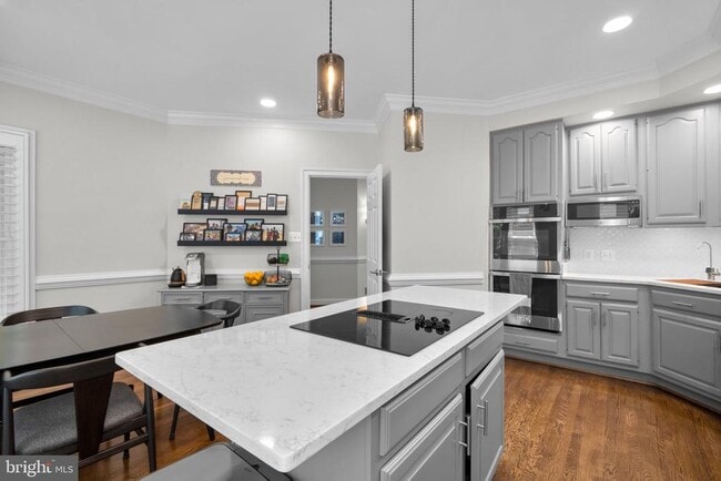 Building Photo - 1532 Hampton Hill Cir