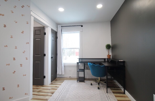 Building Photo - 3531 Springboro Rd