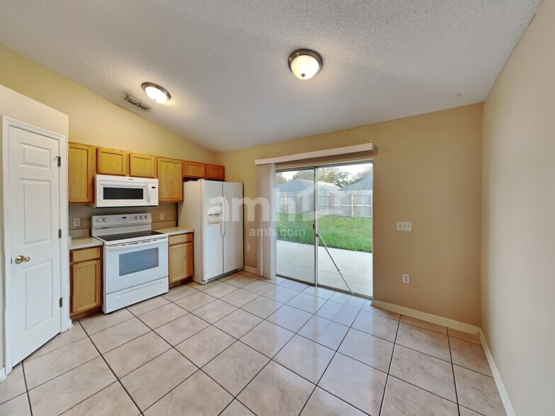Building Photo - 11414 Ivy Flower Loop