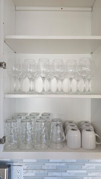 Building Photo - 1588 Alki Ave SW