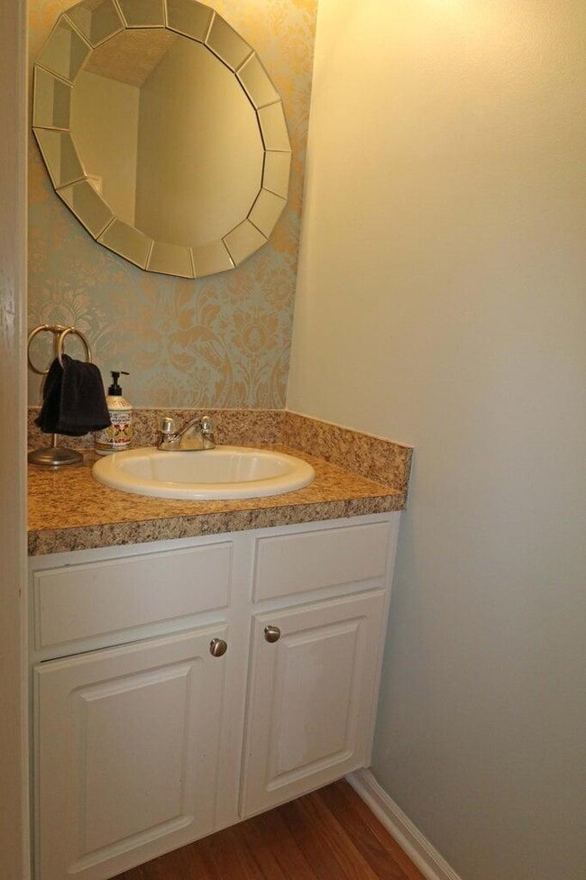 Building Photo - 5967 Canyon Creek Dr