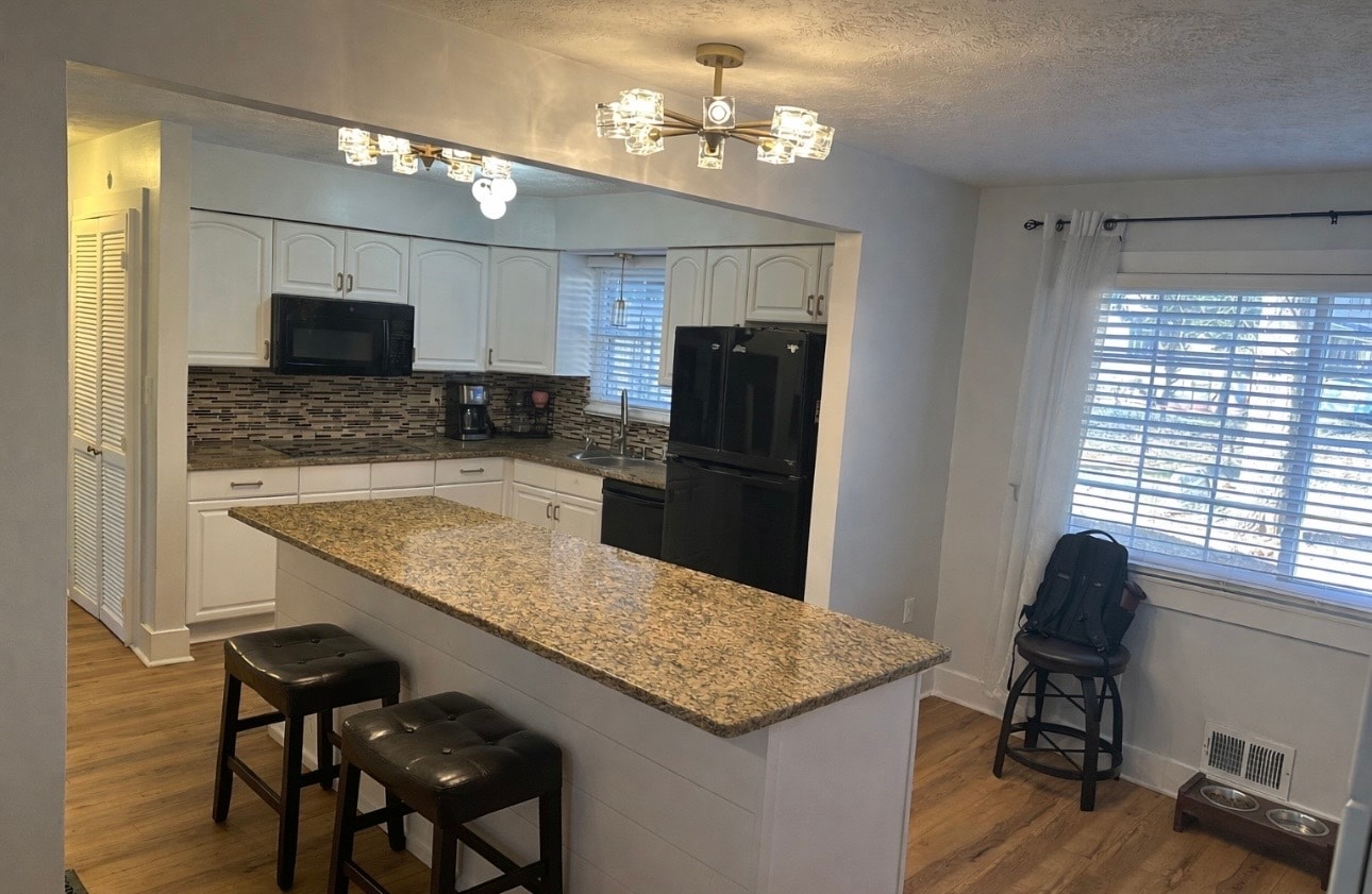 Building Photo - 2453 Regal Ct