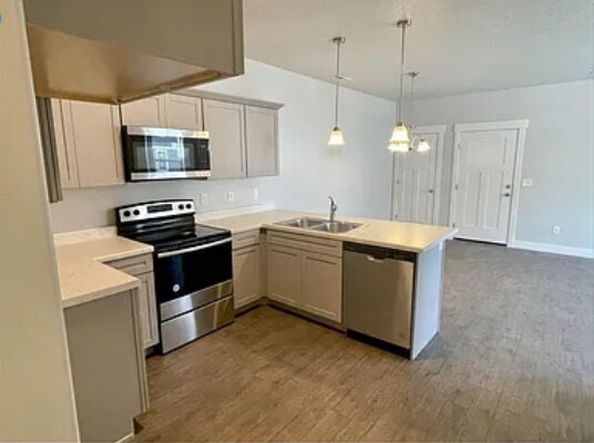 Building Photo - 938 W Coral Charm Way