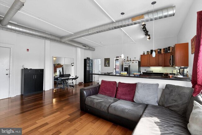 Building Photo - 926 N 3rd St