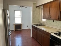 Building Photo - 334 Doris Ave