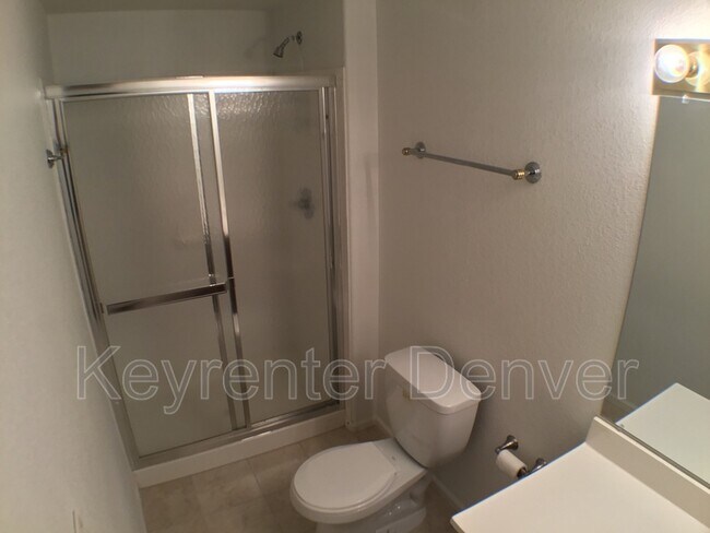 Building Photo - 8014 E Fairmount Dr