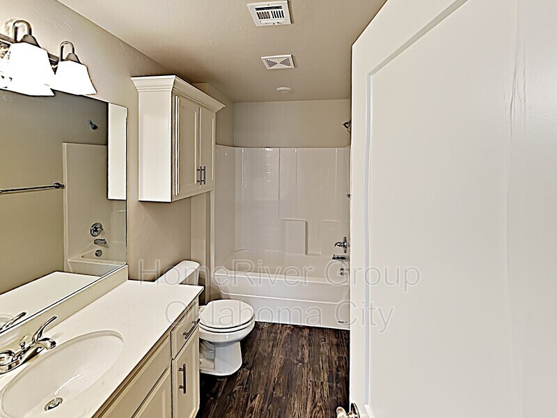 Building Photo - 5008 Avion Ct
