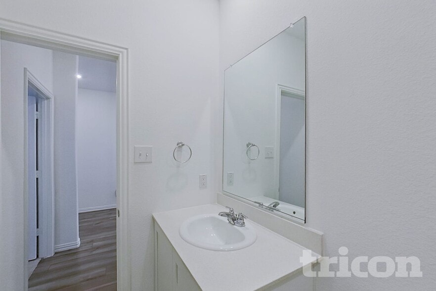 Building Photo - 2125 O'keefe Ct Little Elm TX