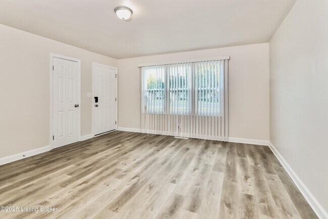 Building Photo - 5401 Johnsontown Rd