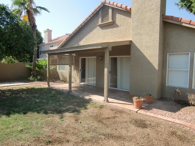 Building Photo - 3305 E Wildwood Dr