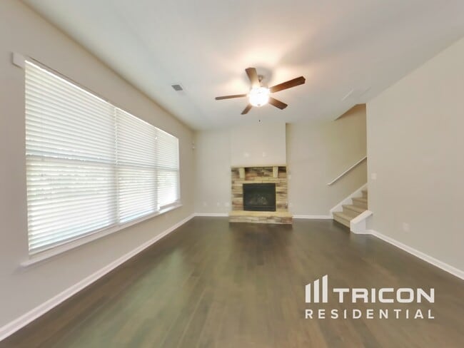 Building Photo - 4050 Tarnwood Pl