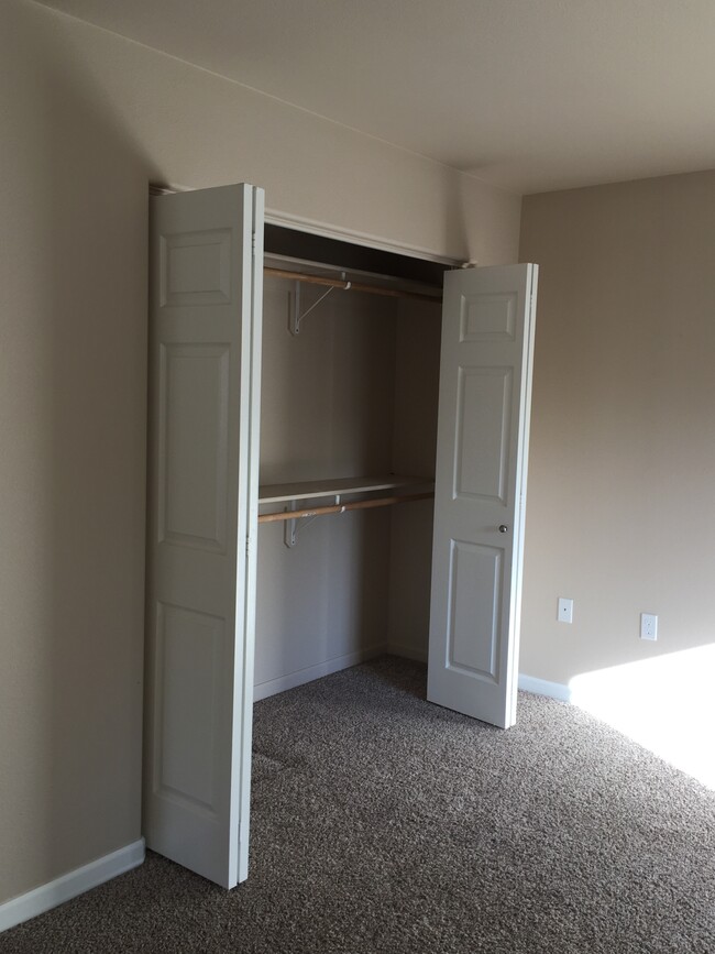 Building Photo - 2341 W Eagles Nest Cir