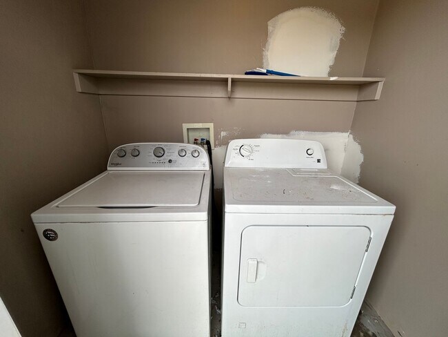 Building Photo - Exley Ave