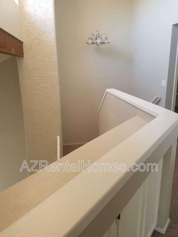 Building Photo - 609 E Mesquite Cir