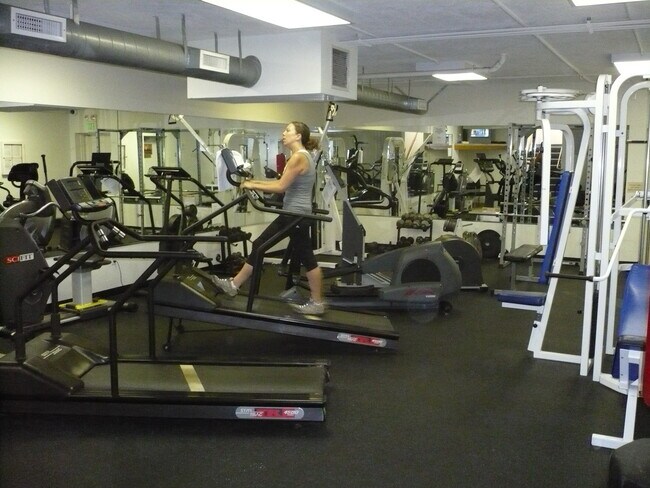 Fitness center - 8180 Manitoba St