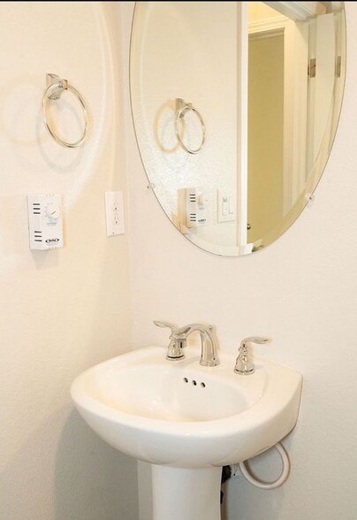 Building Photo - 3312 Moscato St