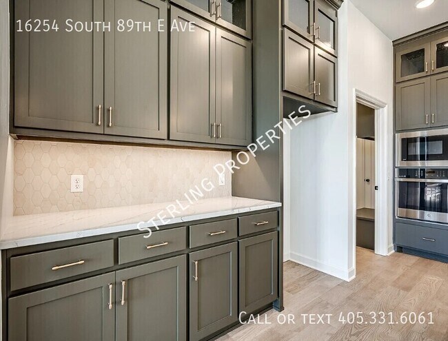 Building Photo - 16254 S 89th E Ave