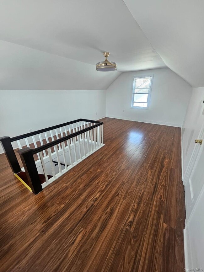 Building Photo - 192-23 116th Rd