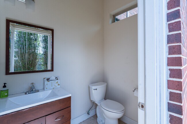 Building Photo - 2034 Baker Estates Dr