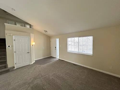 Building Photo - 4664 E 135th Ave