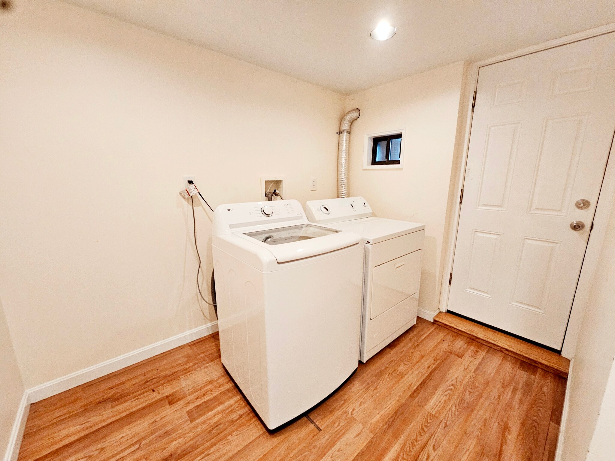 Building Photo - 11 Rockland Pl