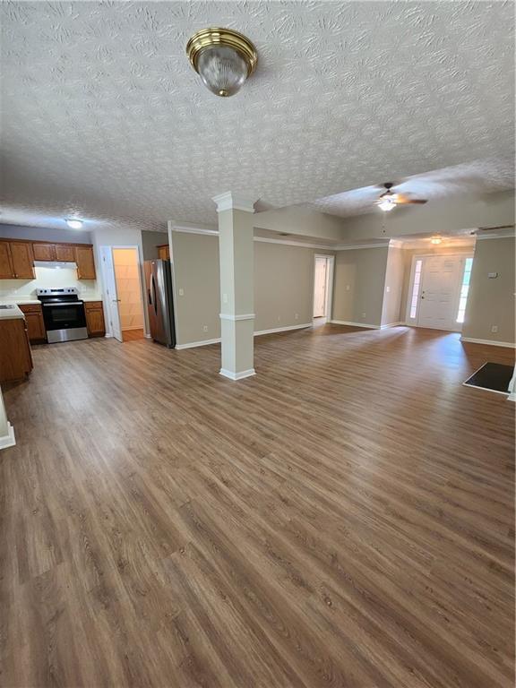 Building Photo - 3205 River Shoals Cove