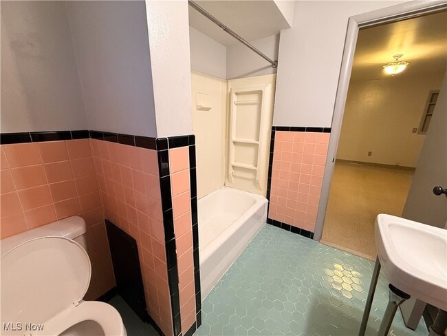 Building Photo - 1510 2nd St