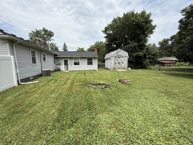 Building Photo - 22420 Lilac St