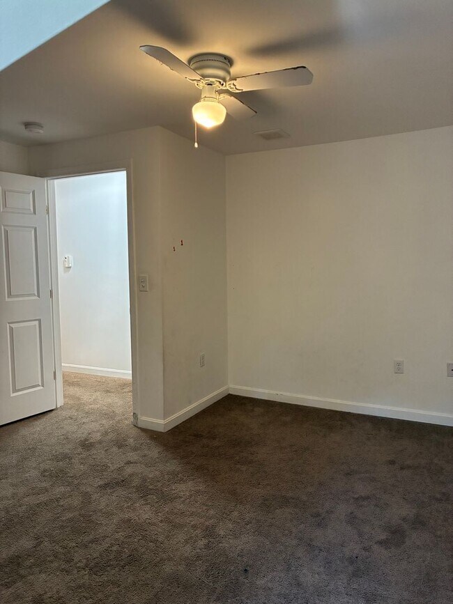 Building Photo - McKeon Park Apartments