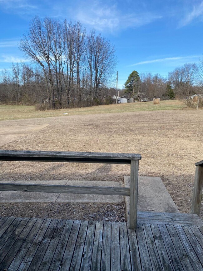 Building Photo - "Charming 2-Bedroom Retreat in Jonesboro – Cozy 750 Sq Ft Home Awaits!"