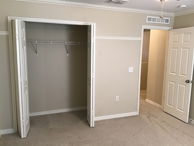 Building Photo - 193 King Arthur Court