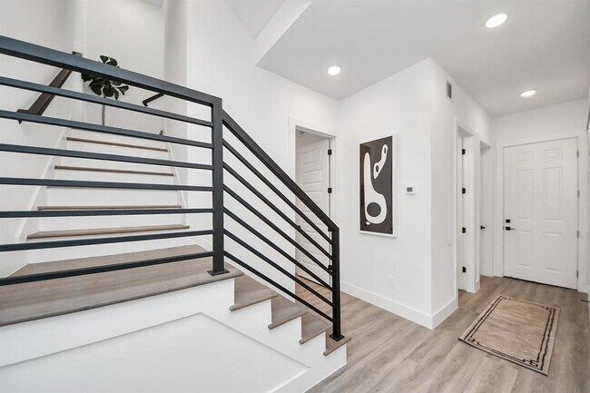 Building Photo - 3604 Runnels St