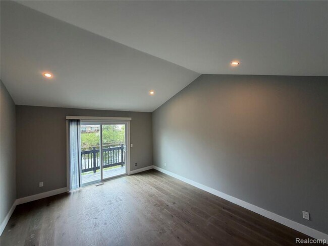 Building Photo - 5140 Woodrun Ct