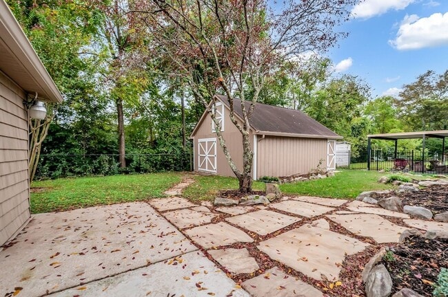 Building Photo - 7453 Harrow Dr