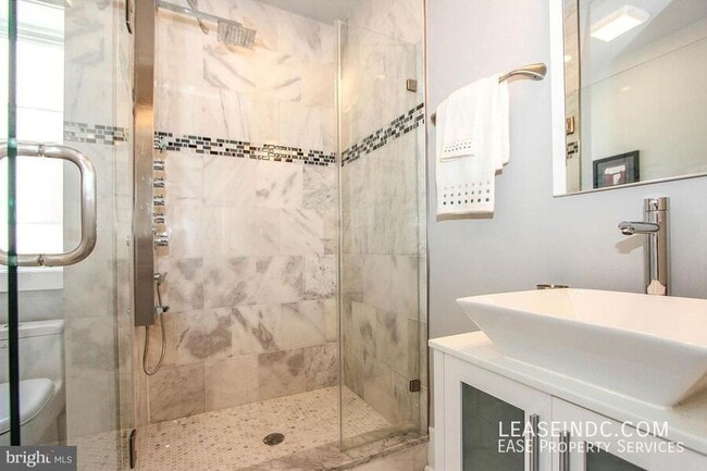Building Photo - 32 N Street NW-