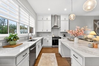 Building Photo - 2641 Mackintosh Ct