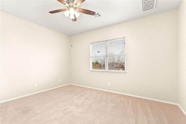 Building Photo - 506 Bluehaw Dr