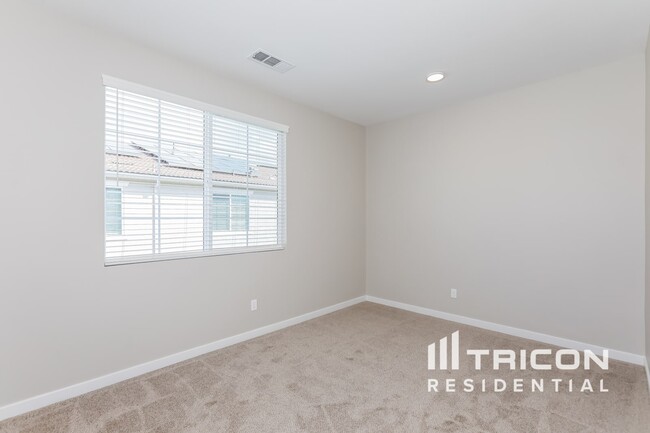Building Photo - 24959 Vermijo Ct