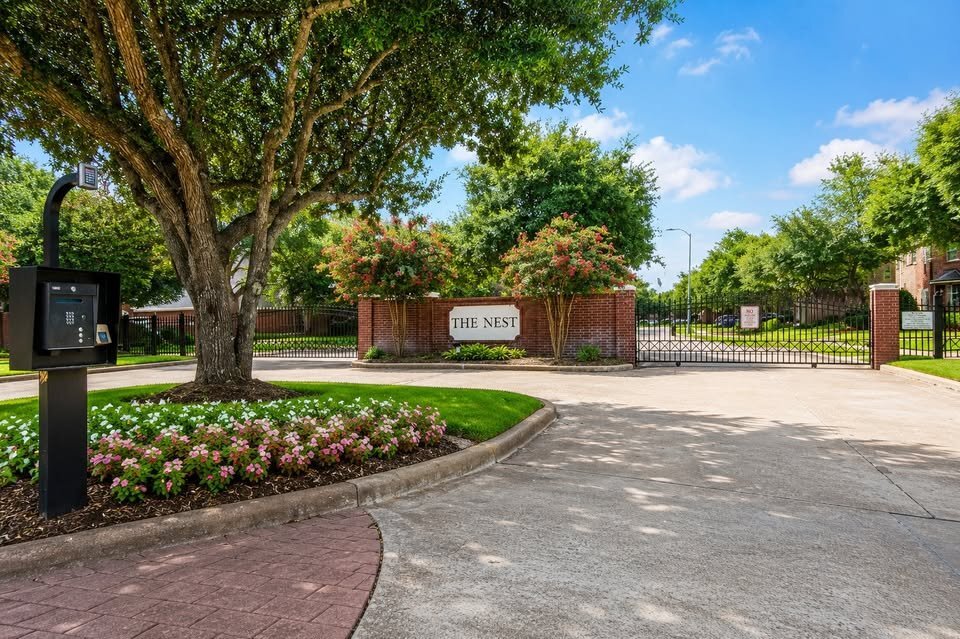 Building Photo - 1414 Caravelle Ct
