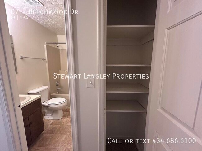 Building Photo - 707-2 Beechwood Dr-