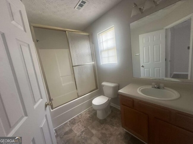 Building Photo - 6110 Flagstaf Walk