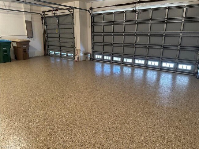 Building Photo - 1711 SW 45th St