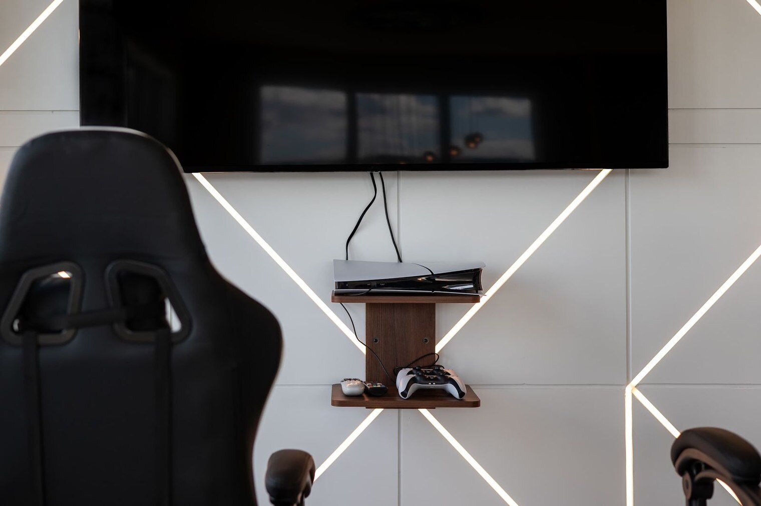 Building Photo - 7740 Sandy Ridge Dr