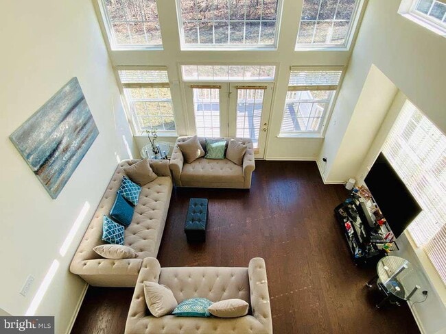 Building Photo - 119 Sirius Dr