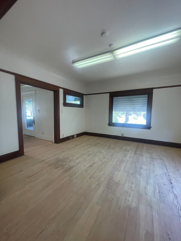 Building Photo - 1135 Magnolia St