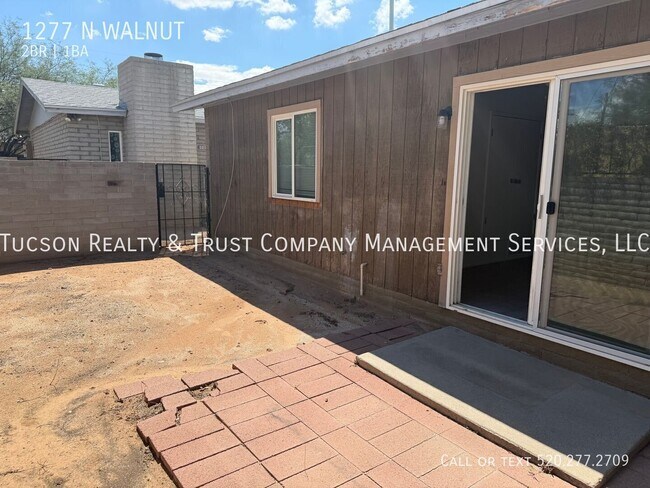 Building Photo - 1277 N WALNUT-