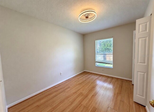 Building Photo - 1717 W Nassau St